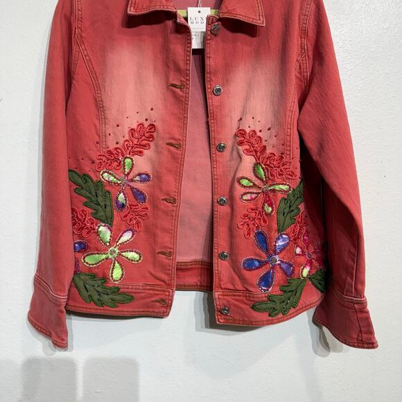 Luxe Moda Pink Denim Floral Embroidered Jean Jacket Sz NWT - Picture 4 of 13
